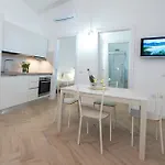 Estia شقة *