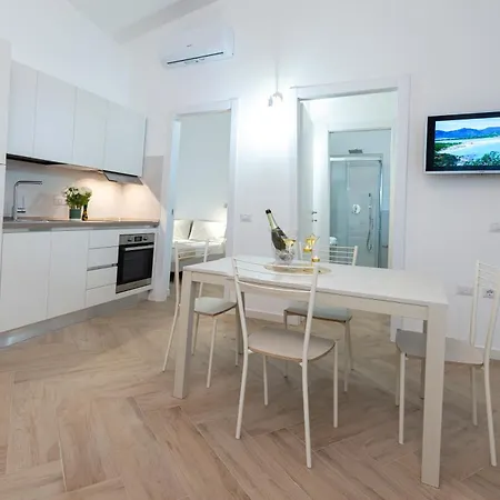 Estia Apartman *
